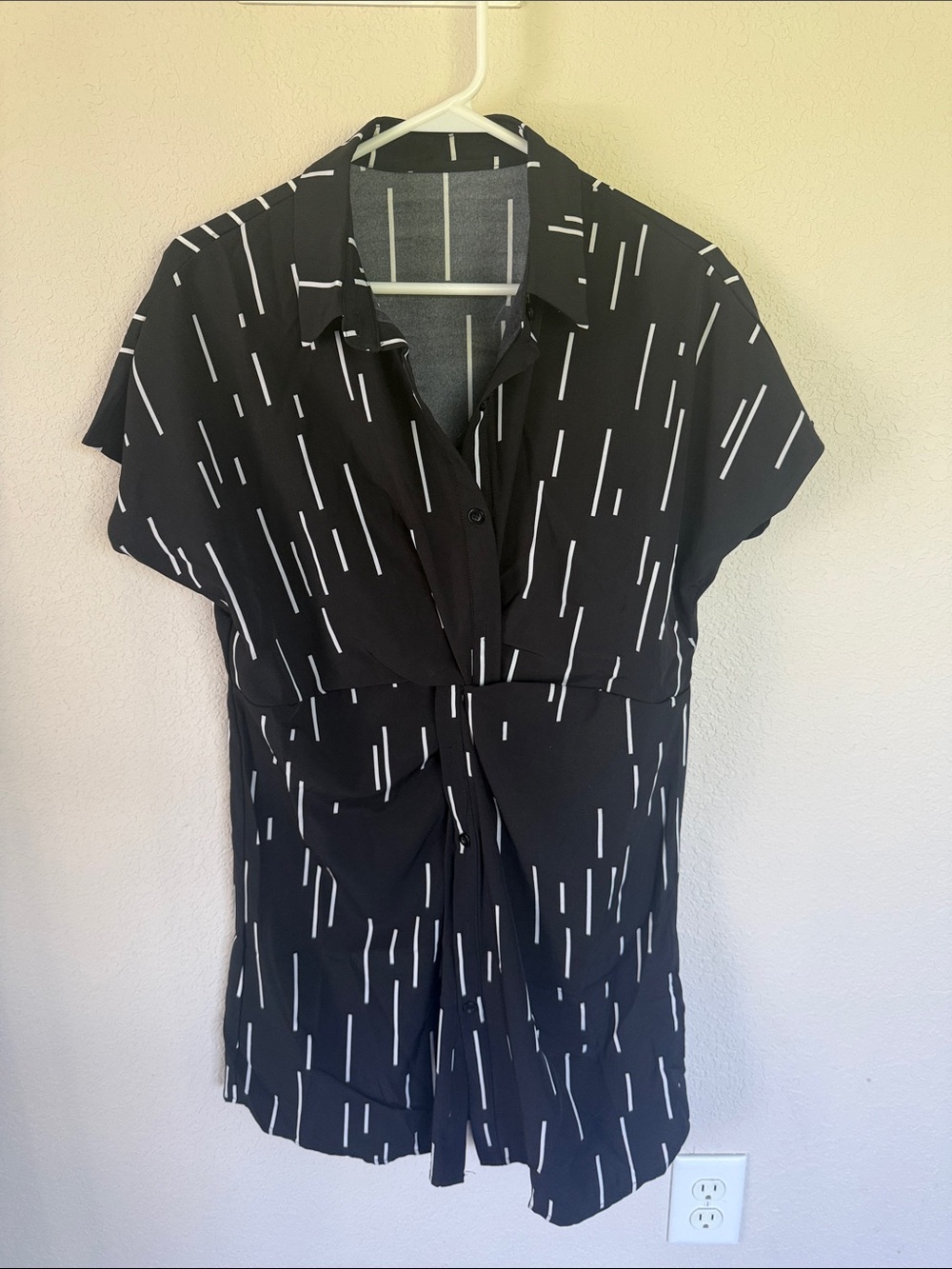 Black Short-Sleeve Button-Front Top with White Dash Print